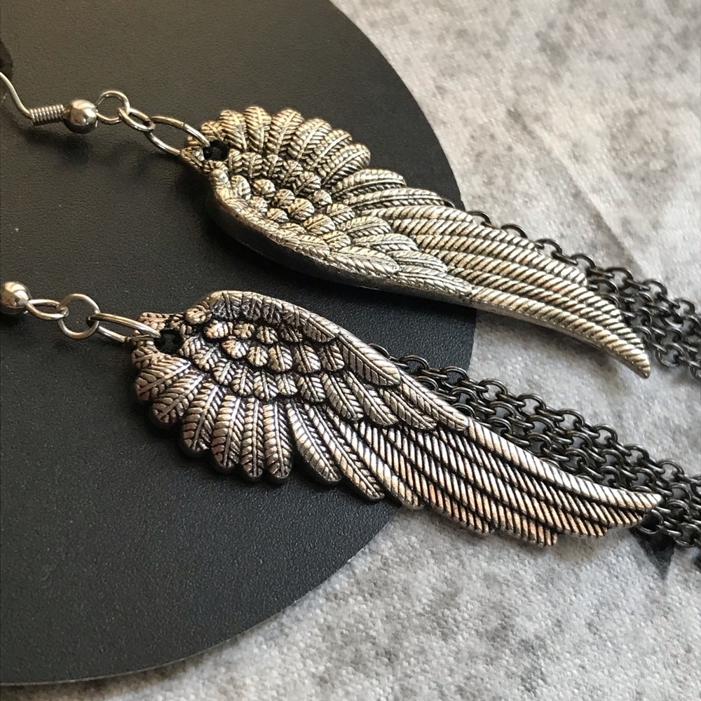 Hand made silver wing earrings - Picture 2 of 4